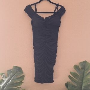 Entry Black Off-Shoulder Midi Dress